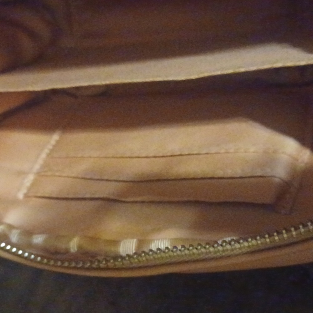 Purse - Picture 3 of 4